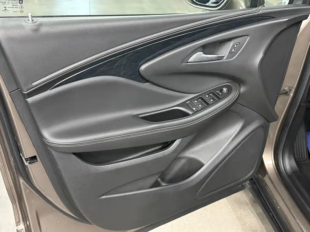 Buick Envision Plus Plus 2017 20T Lead