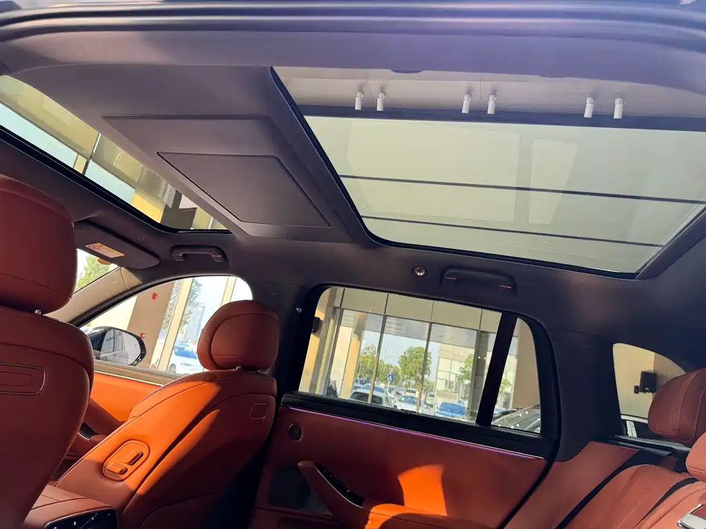 AITO ASK THE WORLD M7