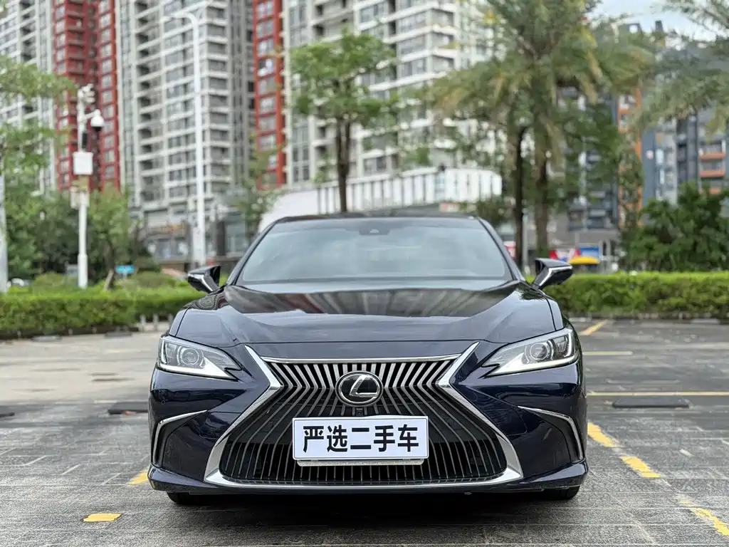 Lexus ES — миниатюра 2