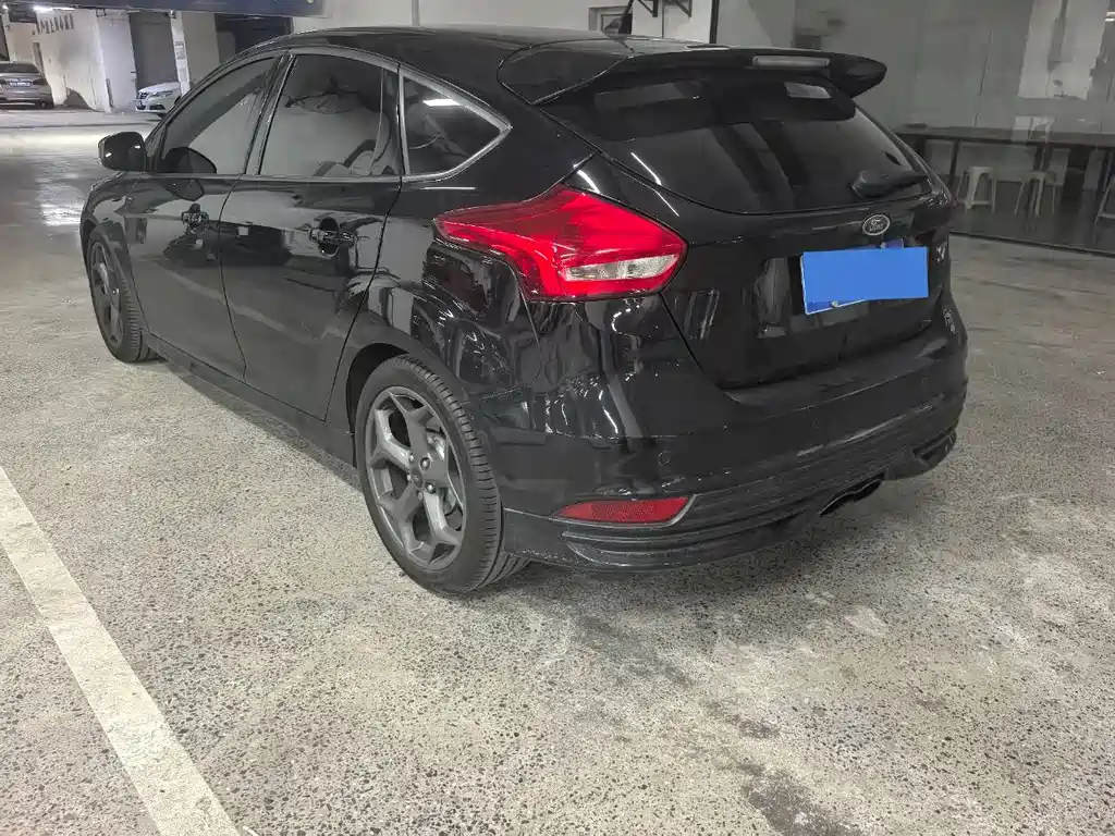 Ford Focus (Import) — миниатюра 9