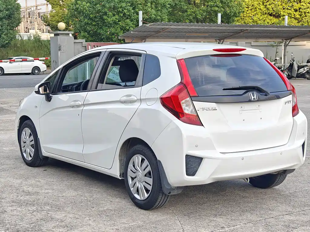 Honda Fit — миниатюра 4