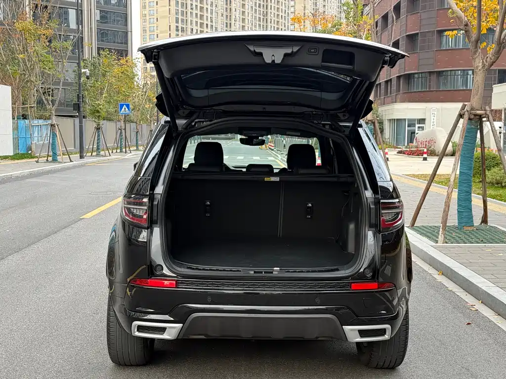 LAND ROVER DISCOVER SPORTS