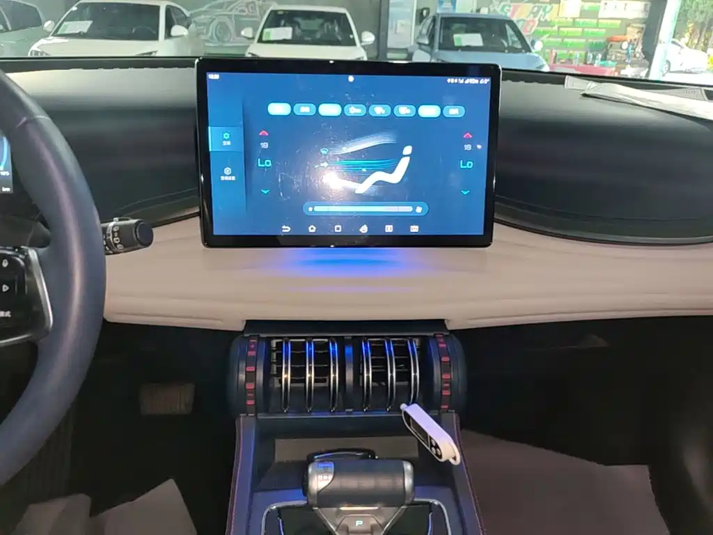 BYD Yuan Plus — миниатюра 13