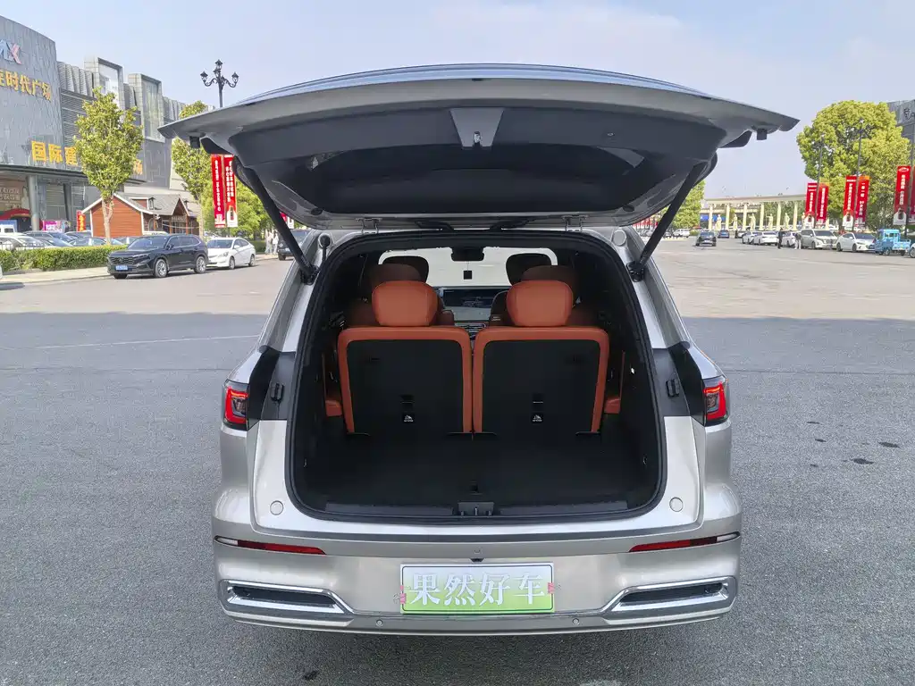 Geely Galaxy Galaxy M9 M9 2025 210km