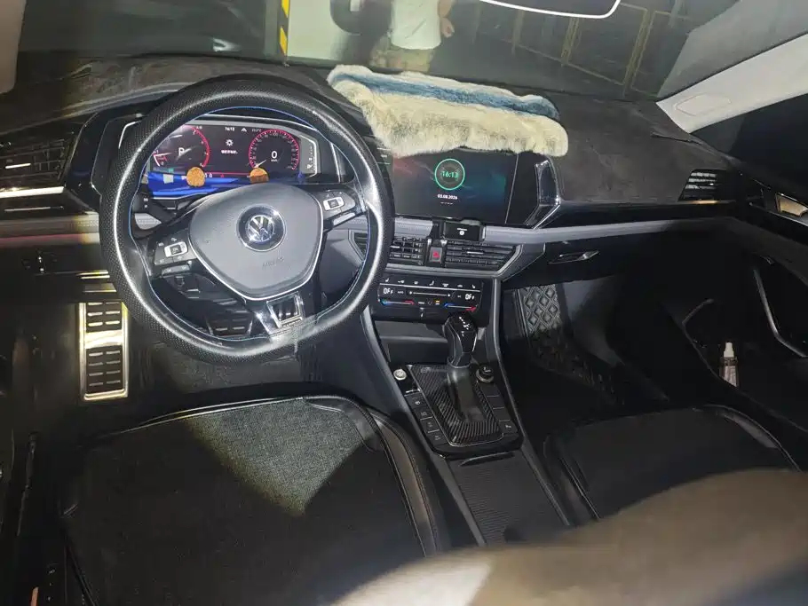 Volkswagen Sagitar — миниатюра 12