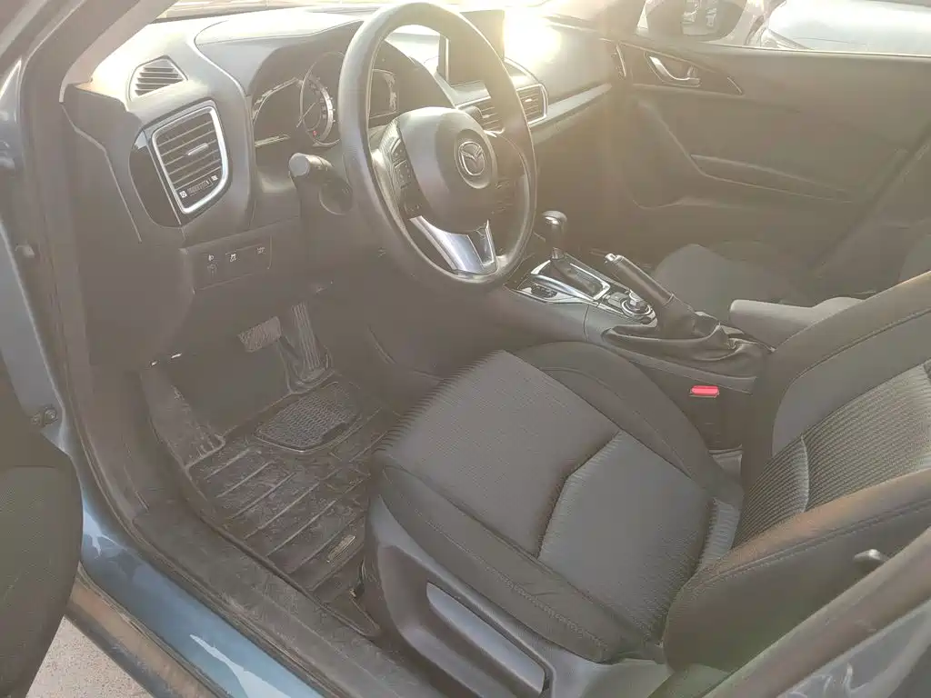Mazda 3 Axela — миниатюра 12