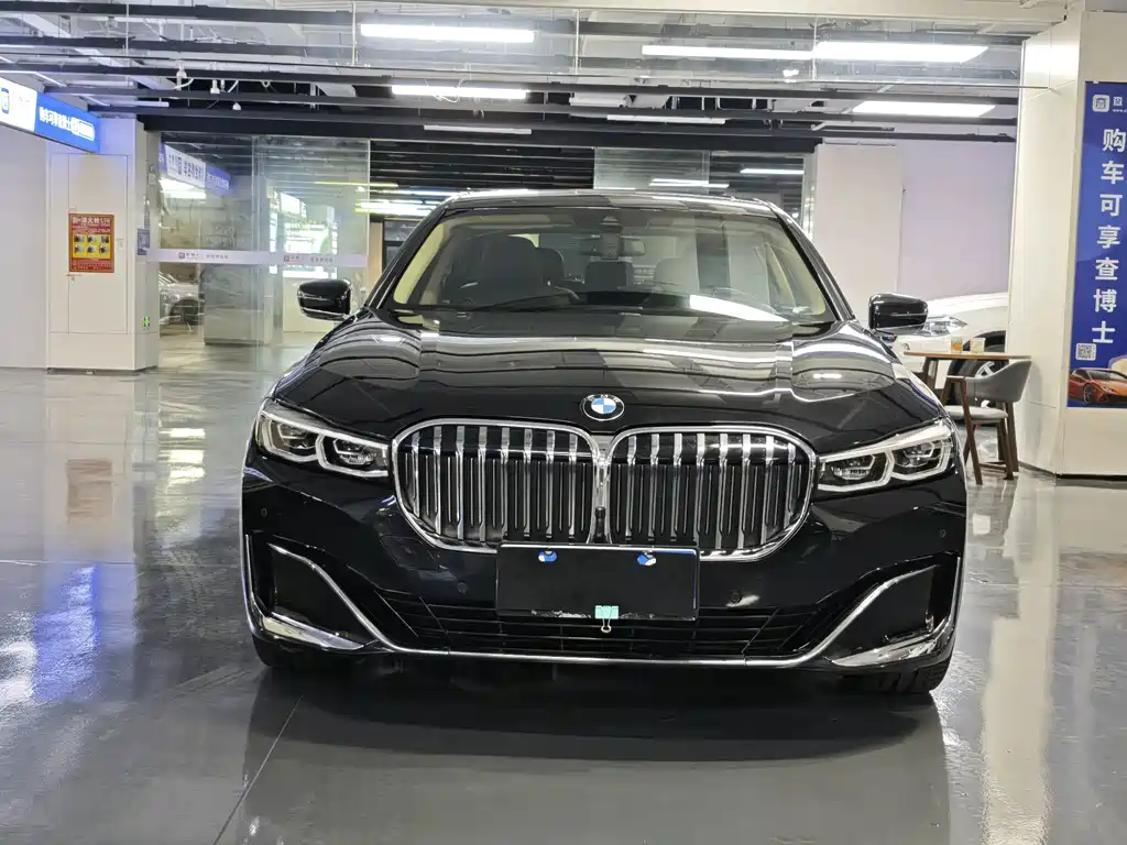 BMW 7 Series — миниатюра 2