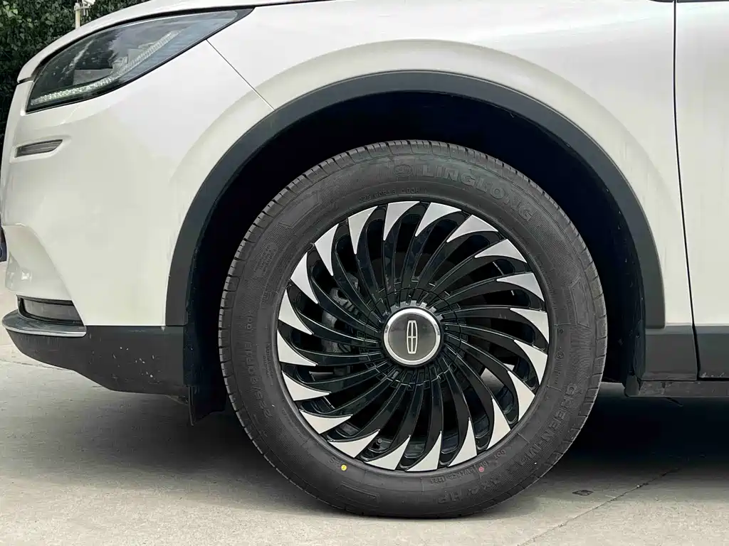 Lincoln Corsair 2020 2.0T Premium