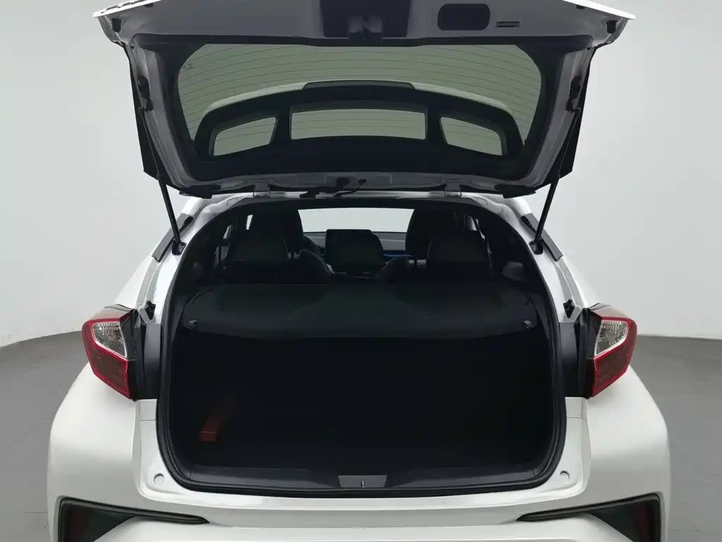 Toyota C-HR — миниатюра 16