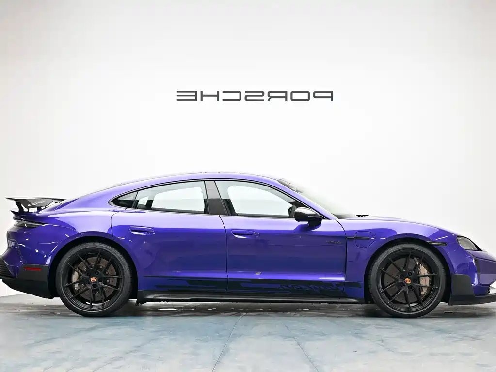 Porsche Taycan — миниатюра 4