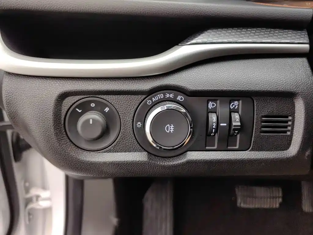 Buick Excelle — миниатюра 21