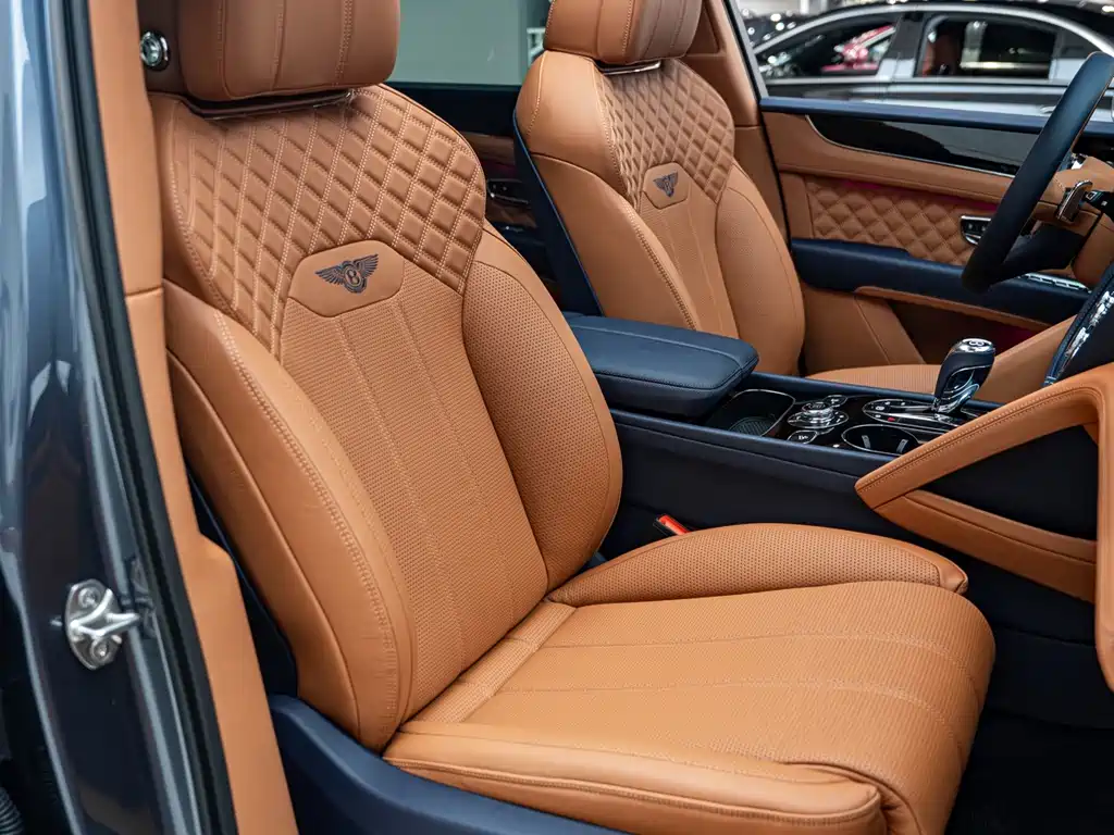 Bentley Bentayga — миниатюра 12