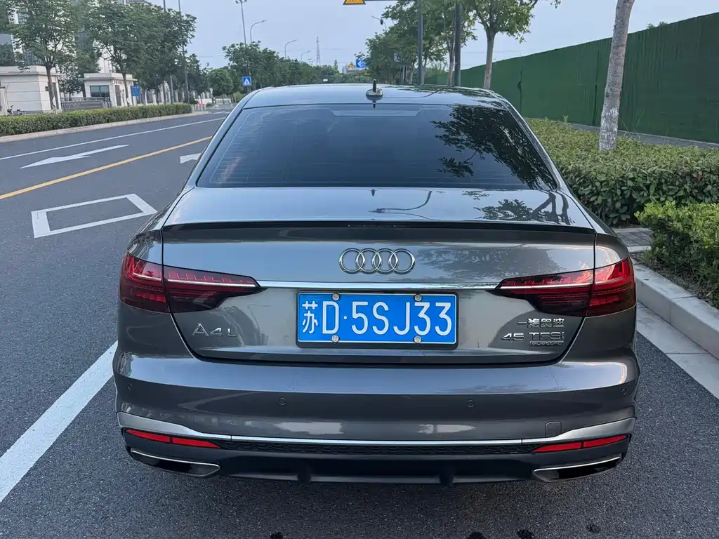 Audi A4L — миниатюра 4