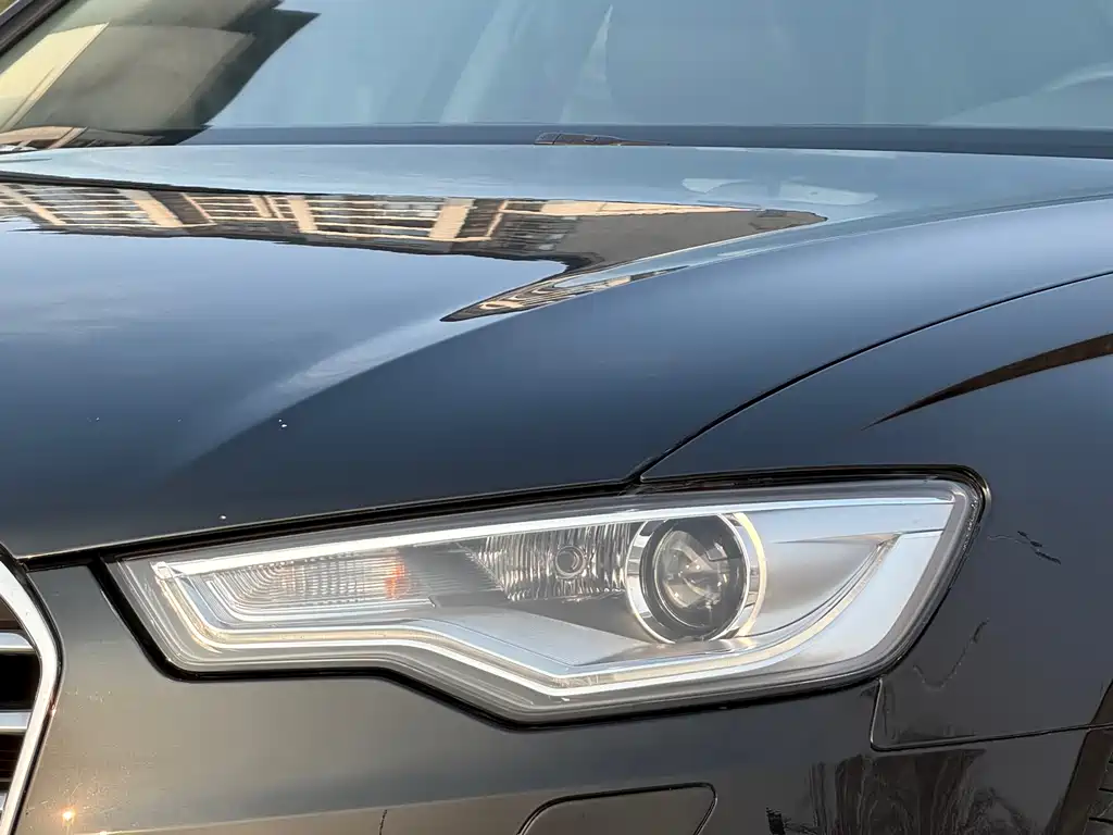 Audi A6L 2012 30 FSI Comfort
