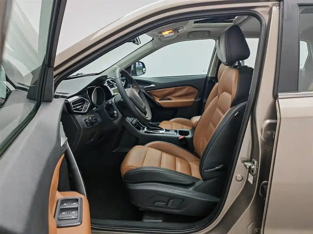 MG GS 2016 1.5TGI TST Luxury