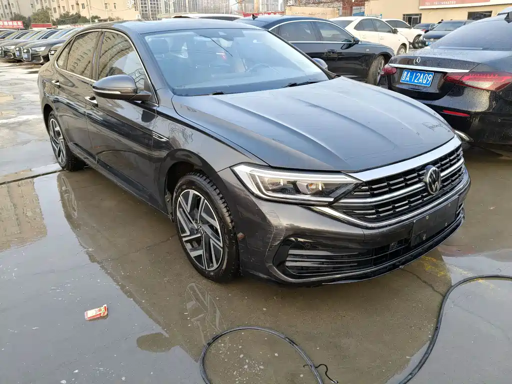 Volkswagen Sagitar 2023