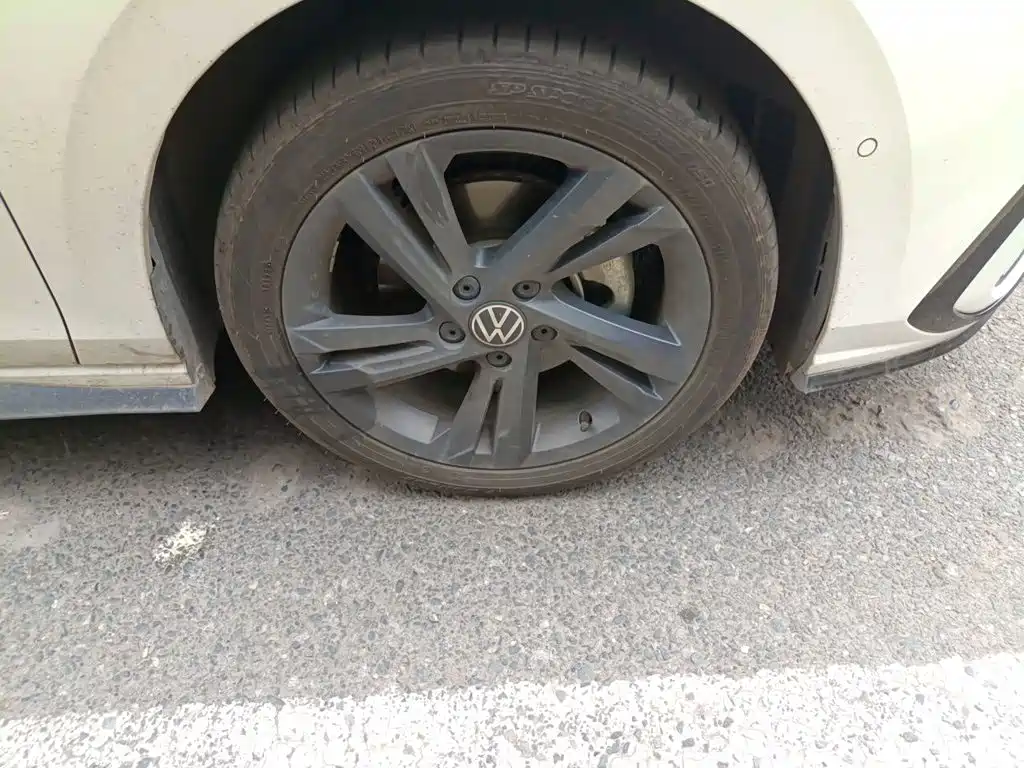 Volkswagen Golf — миниатюра 22