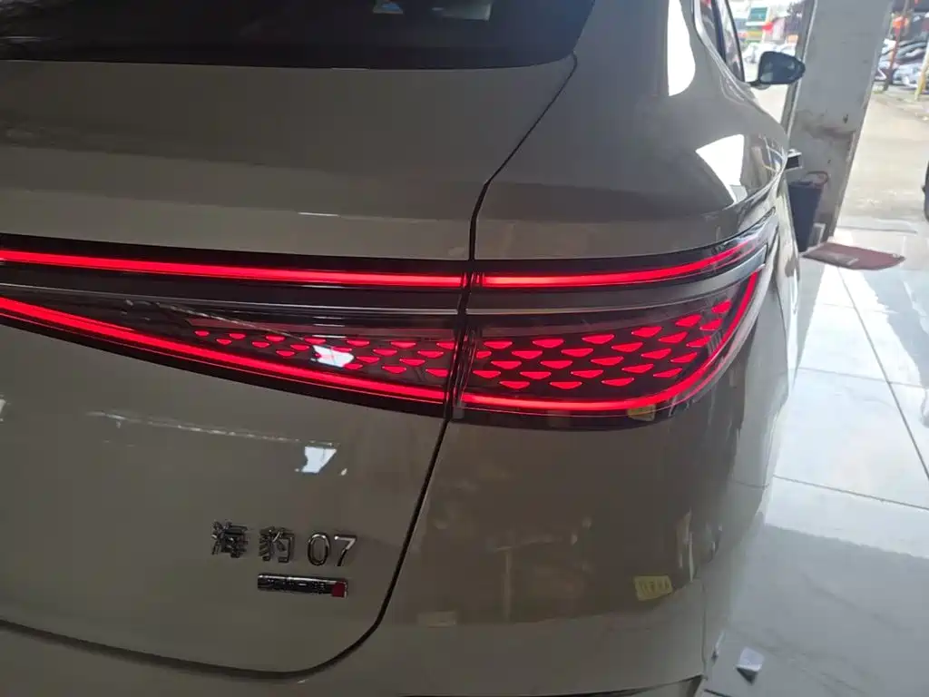 BYD Seal 07 DM-i — миниатюра 8