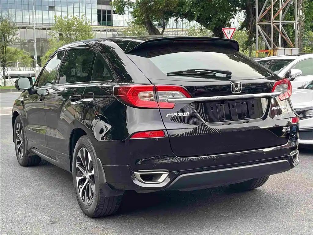 Honda Avancier — миниатюра 7