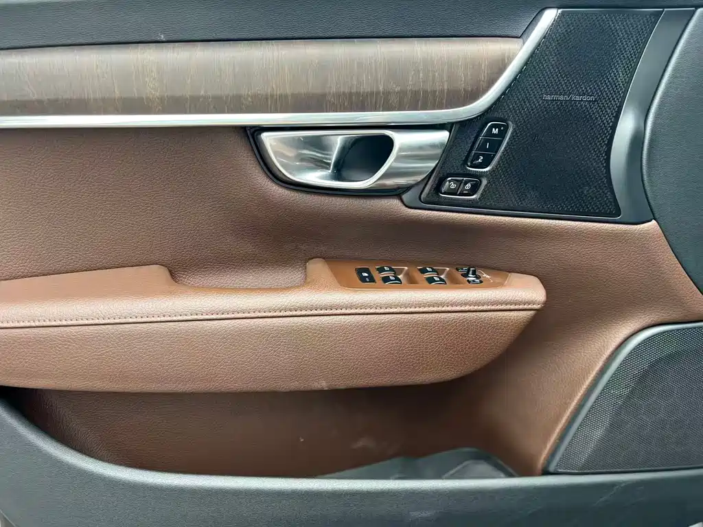 Volvo V90 2022 Cross Country B5 AWD