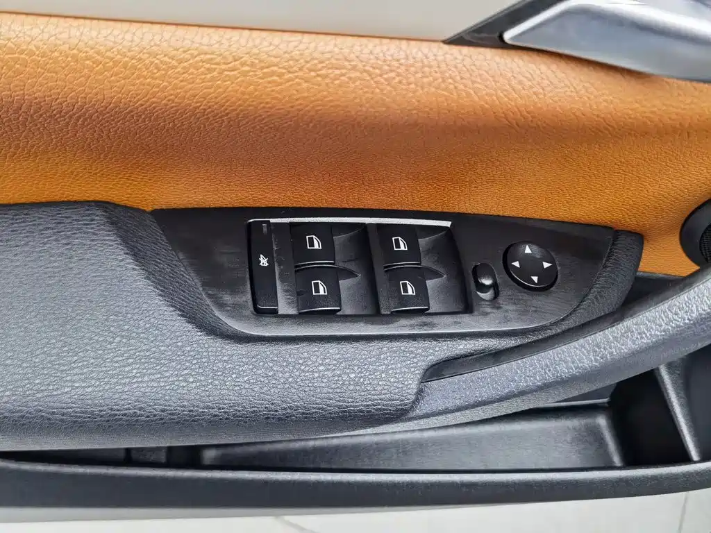 BMW X1 — миниатюра 9