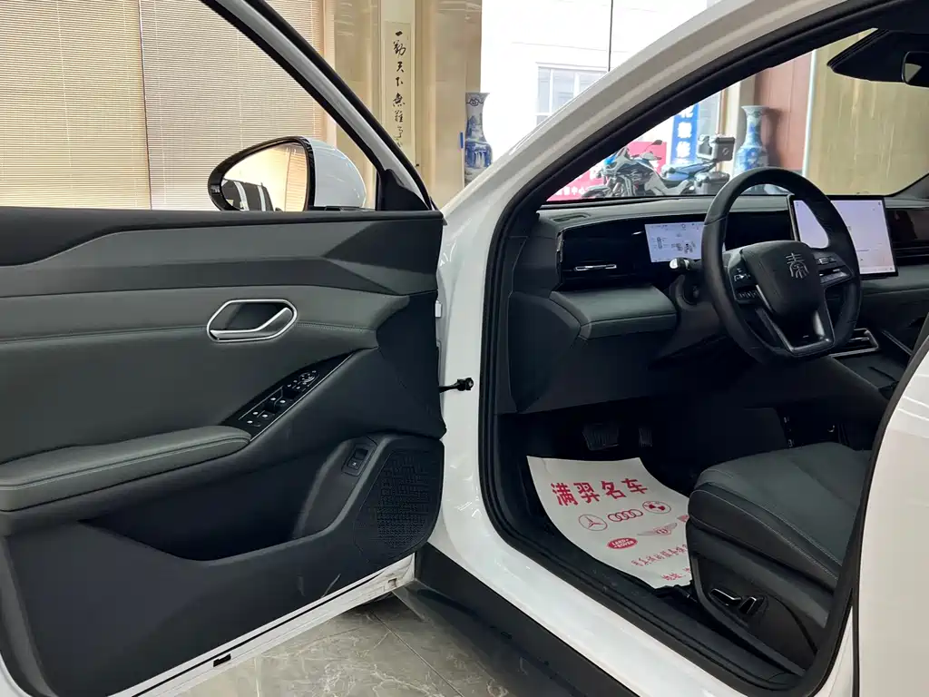 BYD Qin L — миниатюра 9