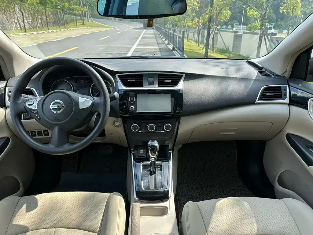 Nissan Sylphy — миниатюра 5
