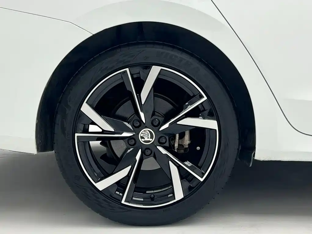 Skoda Octavia — миниатюра 20