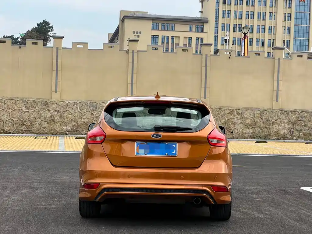 Ford Focus — миниатюра 8