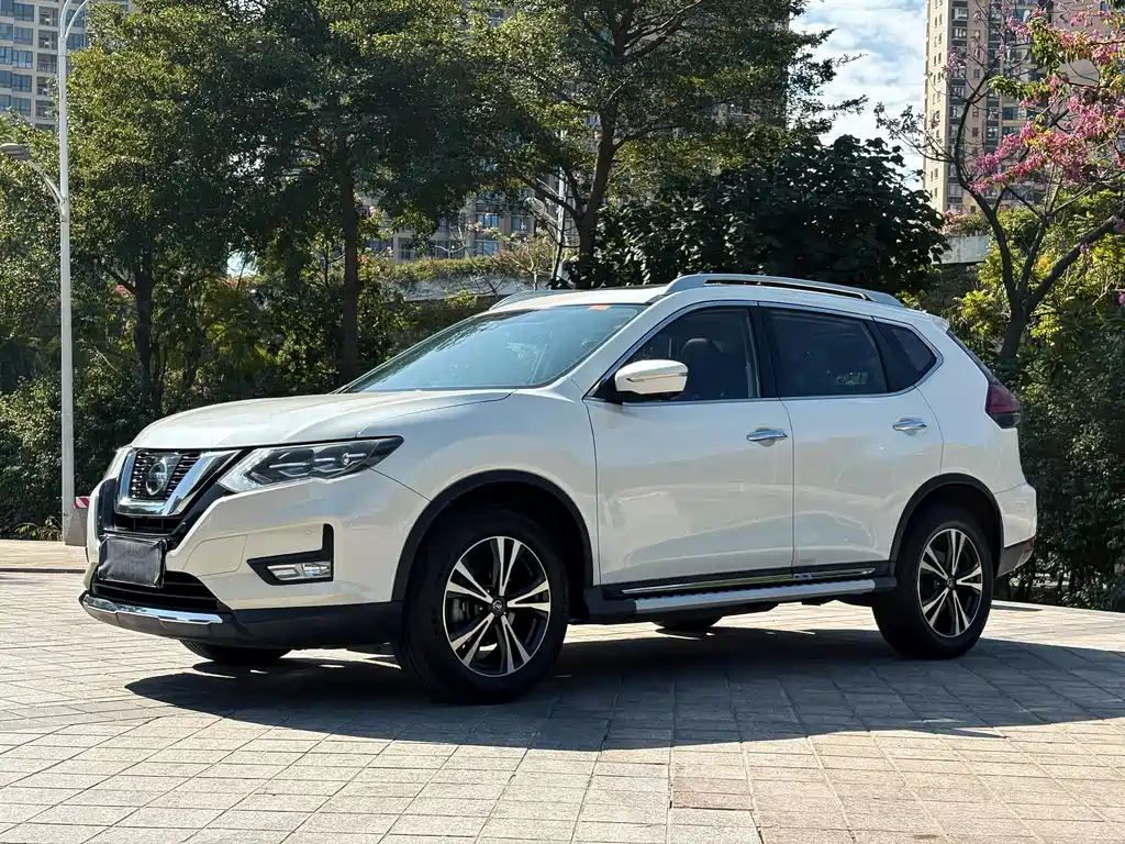 NISSAN QIJUN