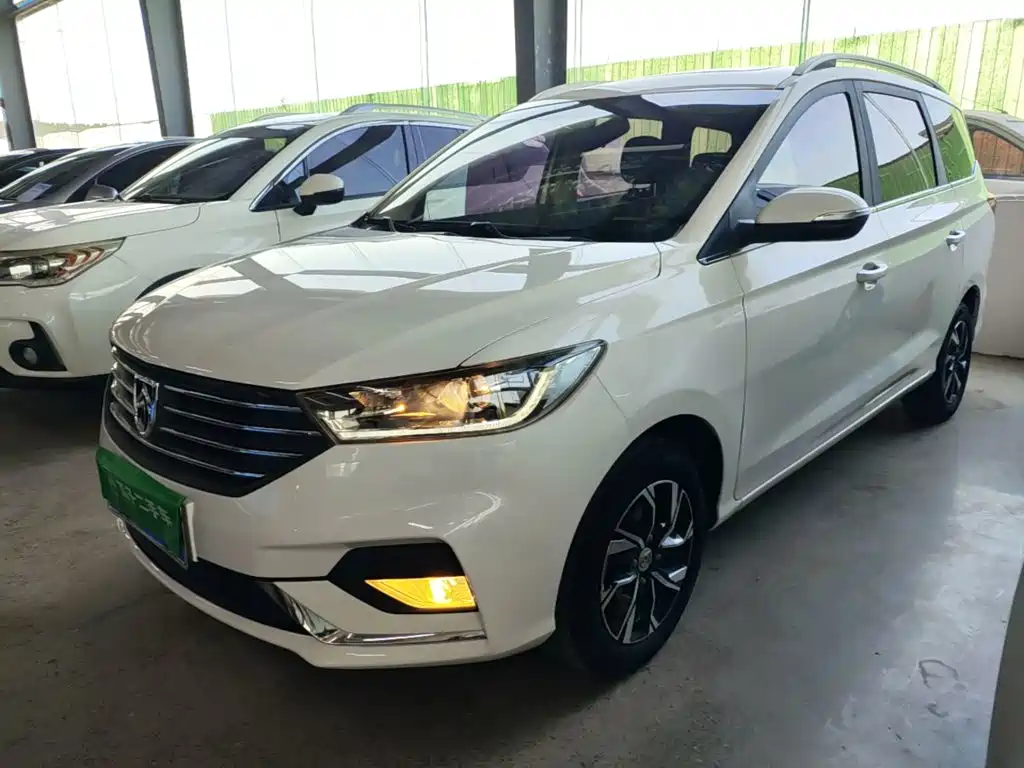 Baojun 360