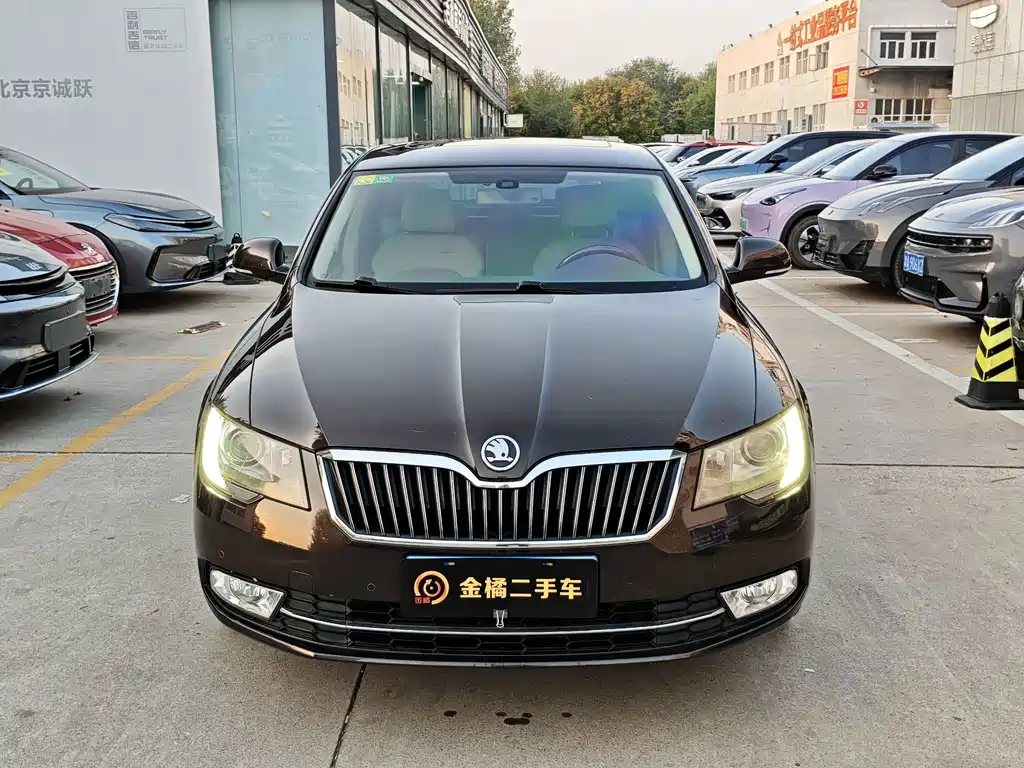 Skoda Superb — миниатюра 6