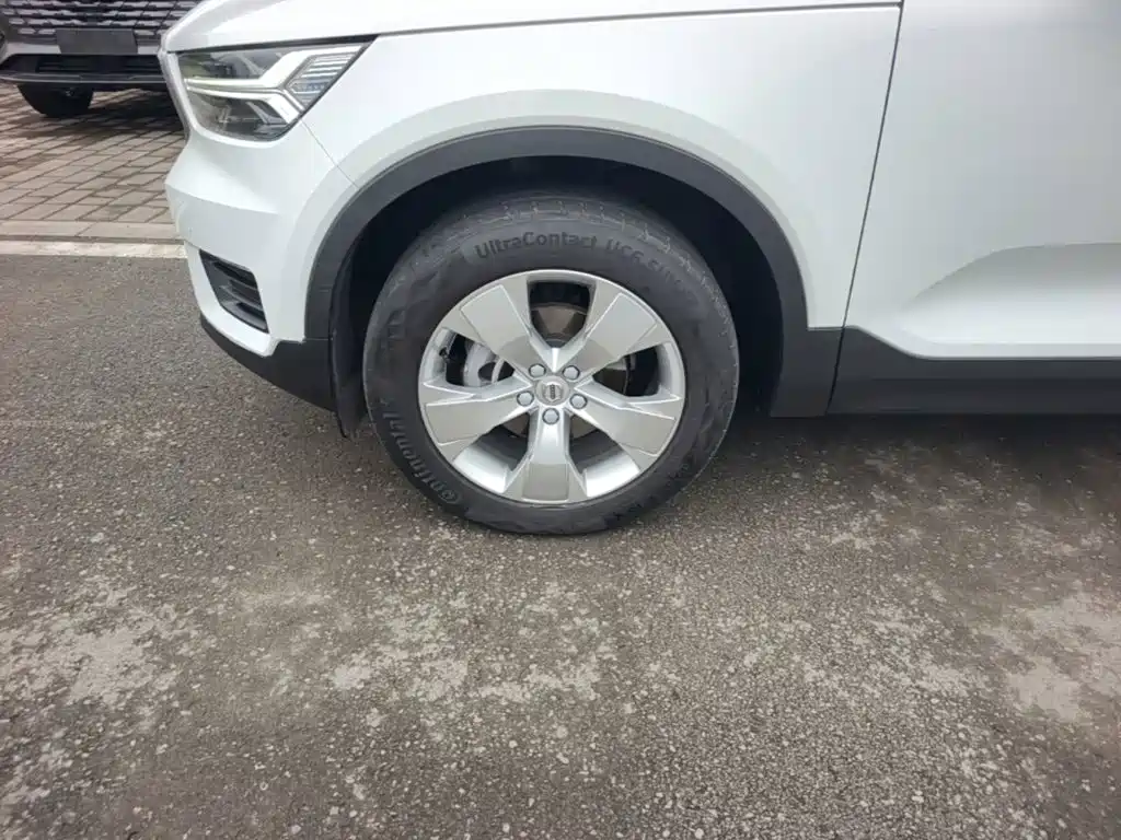 Volvo XC40 — миниатюра 23