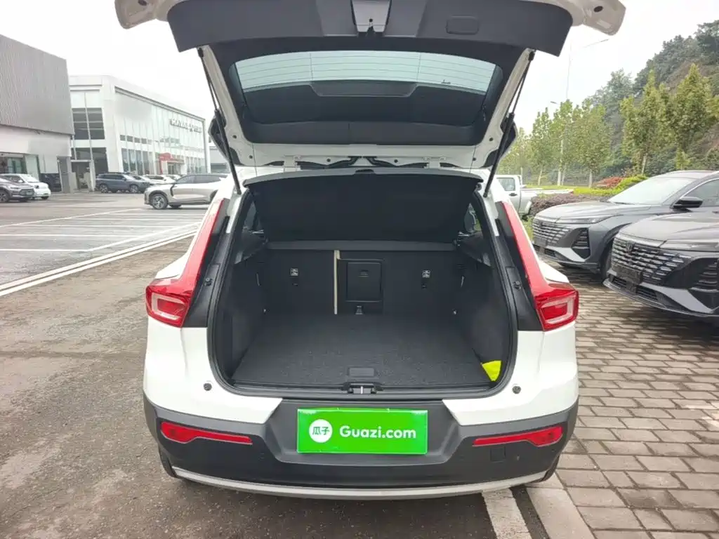 Volvo XC40 — миниатюра 19