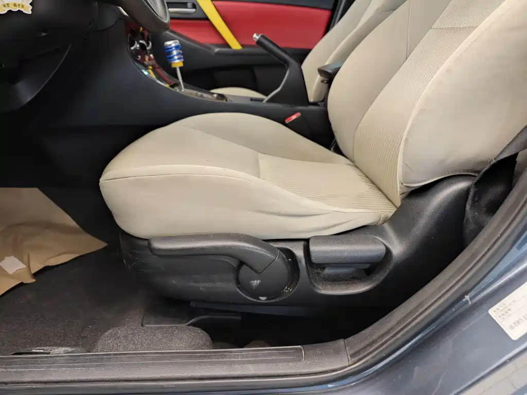 Mazda Mazda3 3 2015 1.6L AT Comfort
