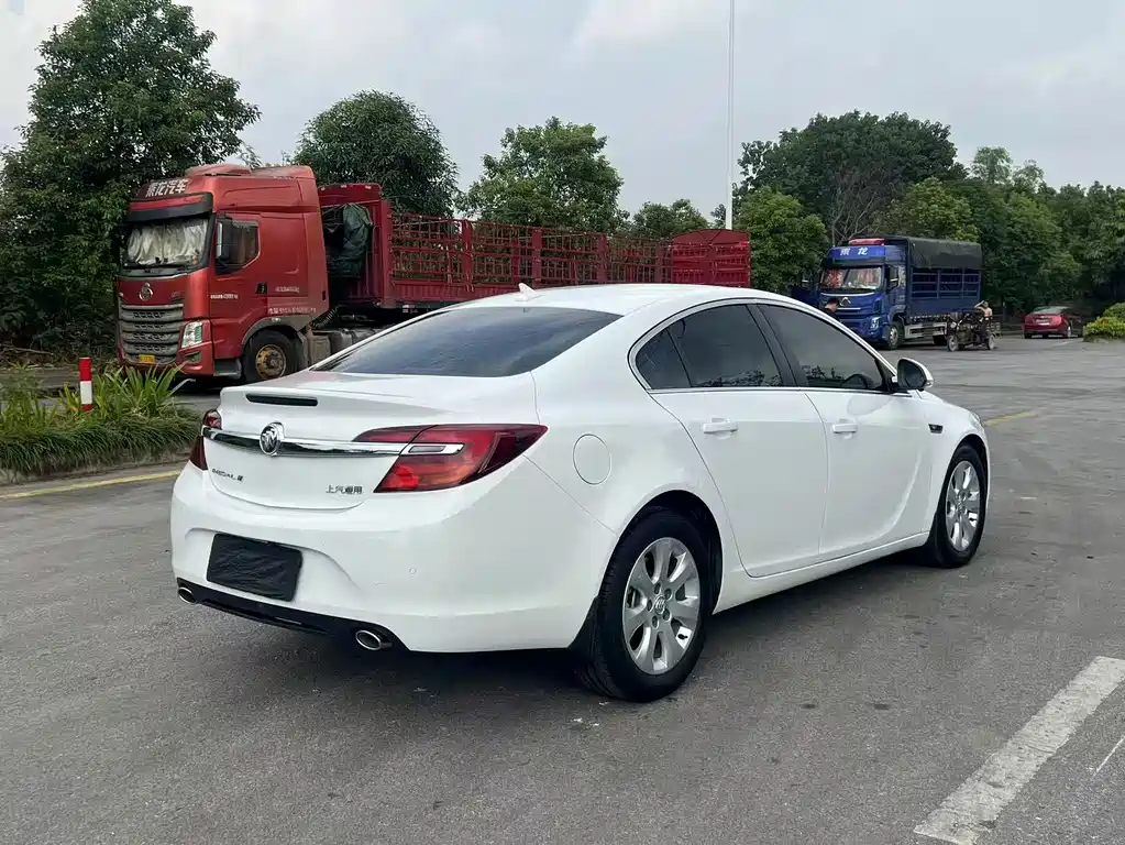 Buick Regal — миниатюра 6
