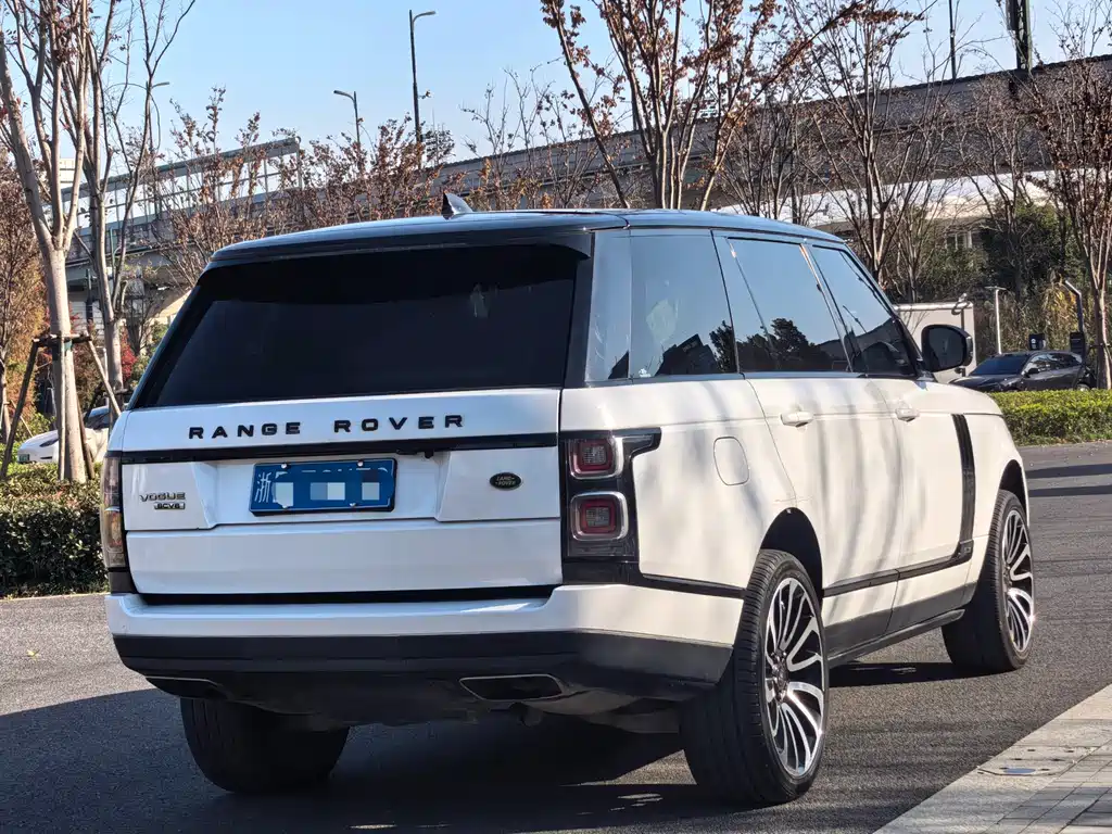 Land Rover Range Rover 2016 3.0 SC V6 Vogue Long Wheelbase