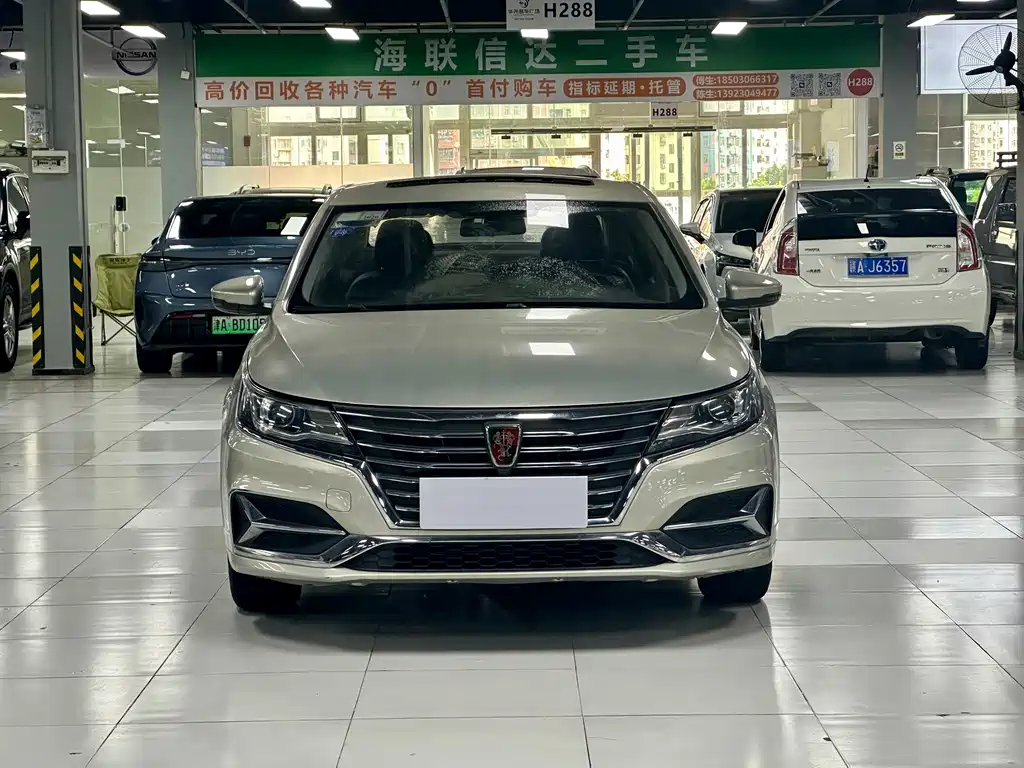 Roewe i6 New Energy — миниатюра 2
