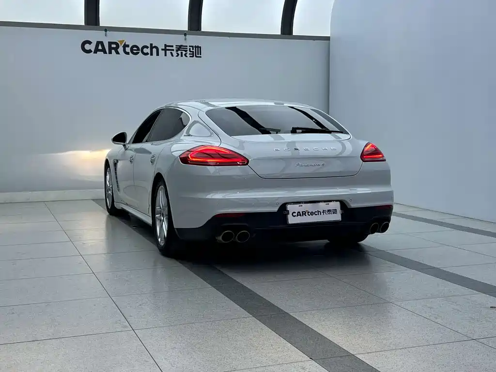 Porsche Panamera — миниатюра 6