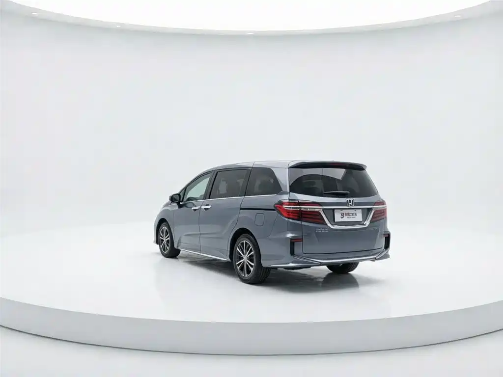 Honda Elysion 2016 2.4L