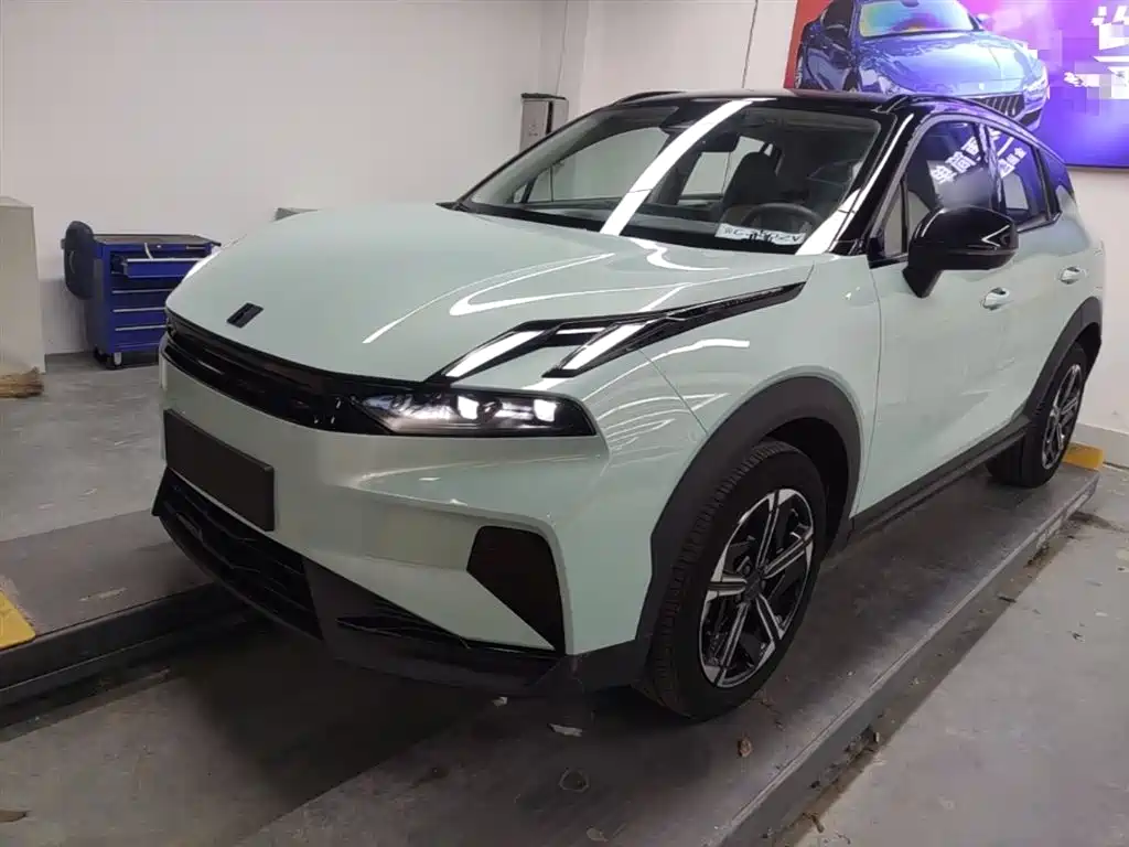 Lynk & Co 06 EM-P 2023