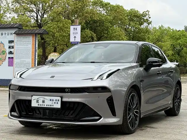2025 Lynk & Co 03