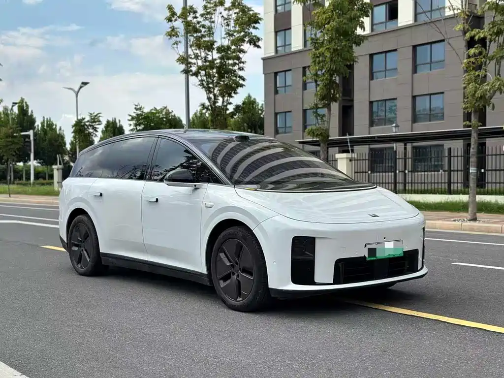 Li Auto Li i8 — миниатюра 3
