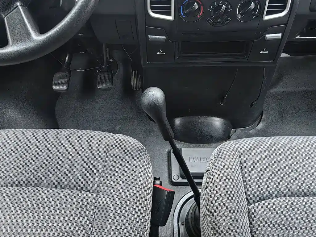 IVECO Daily — миниатюра 13