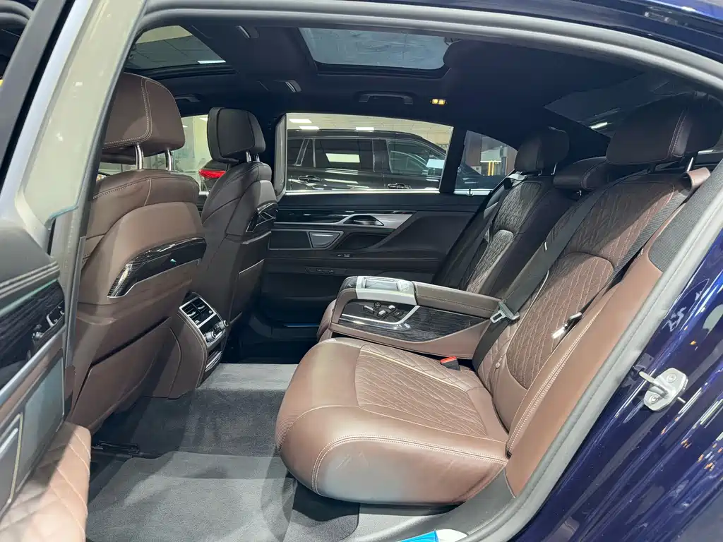 BMW 7 Series 7 2019 740Li Lead M Sport
