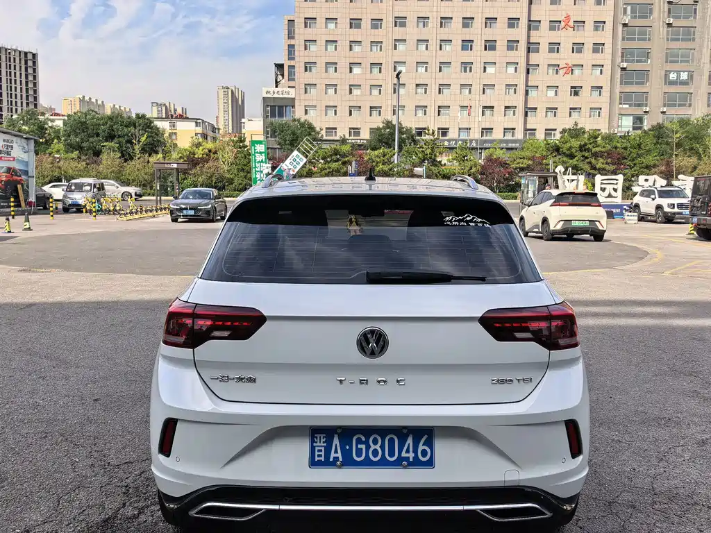 Volkswagen T-Roc — миниатюра 8
