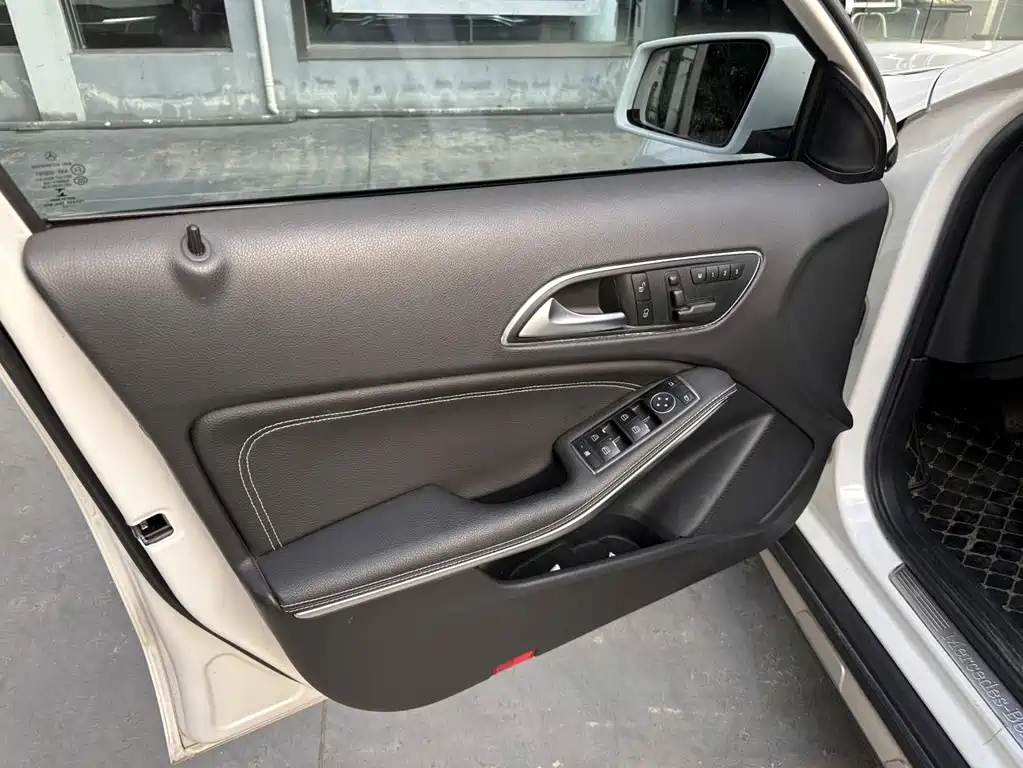 Mercedes-Benz GLA 2016 GLA 200