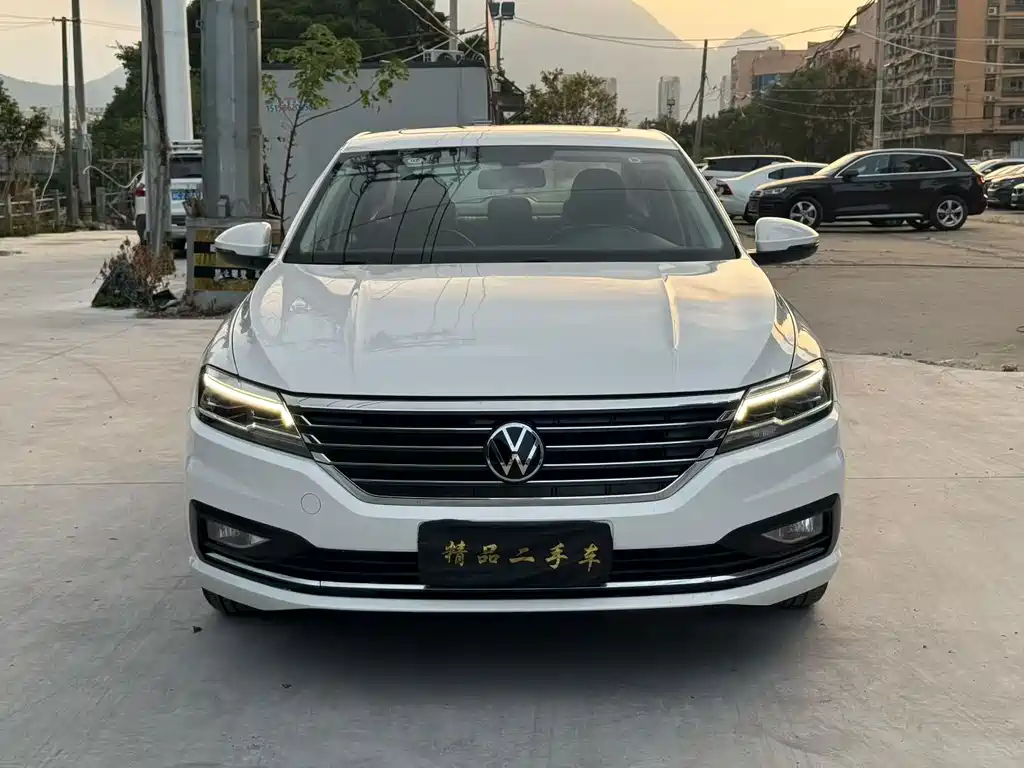 Volkswagen Lavida — миниатюра 2