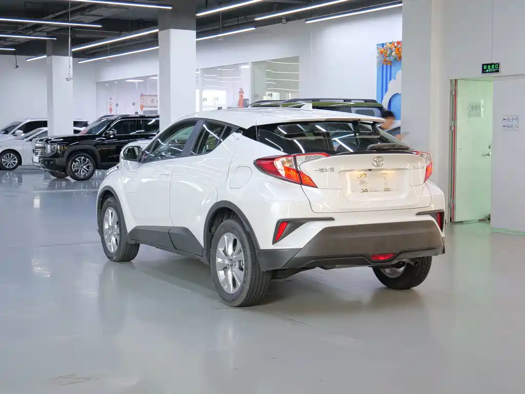 Toyota IZOA — миниатюра 4