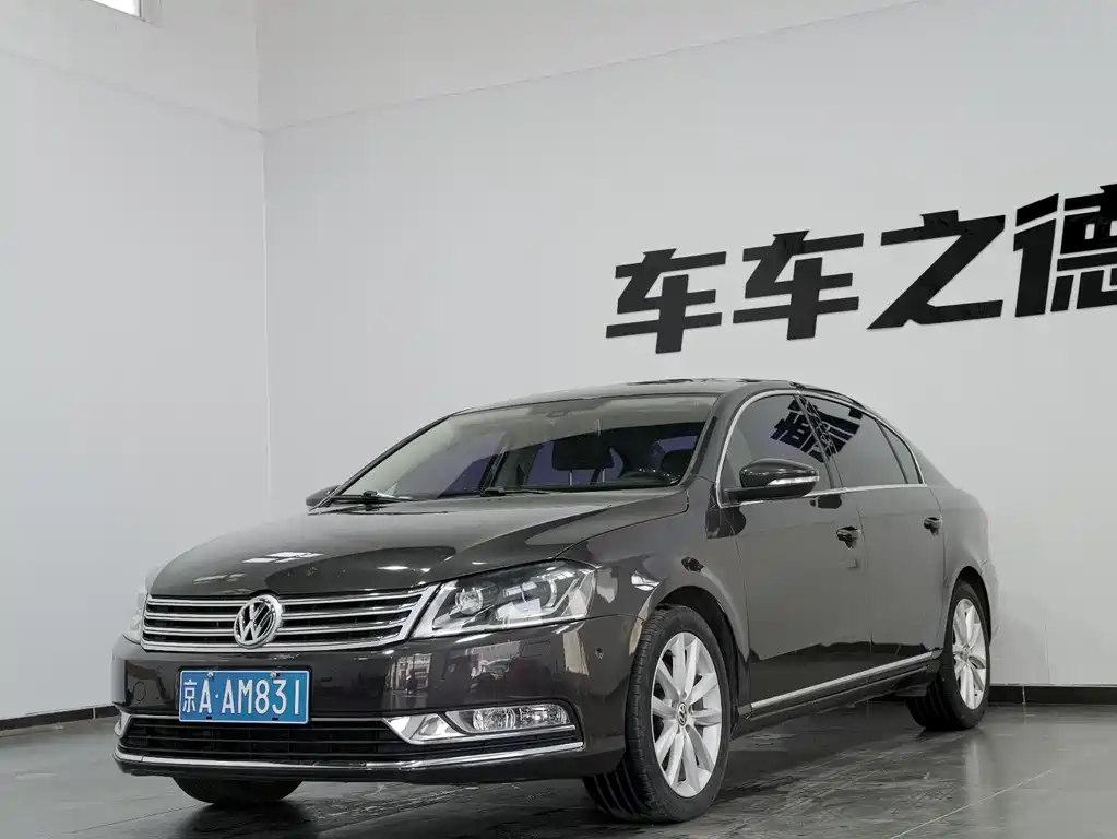 Volkswagen Magotan 2013